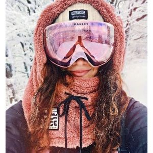 Notice the reckless Rider hood in pink